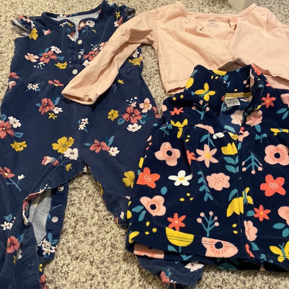 Lot of Eleven 24 mos/2t clothes - Picture 5 of 5